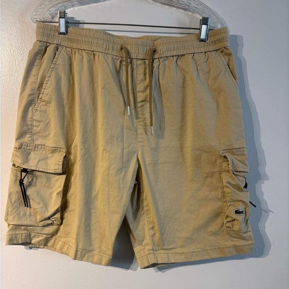 Lacoste Tan Cargo Shorts Elastic Waist Drawstring Pockets Size 38
(332)